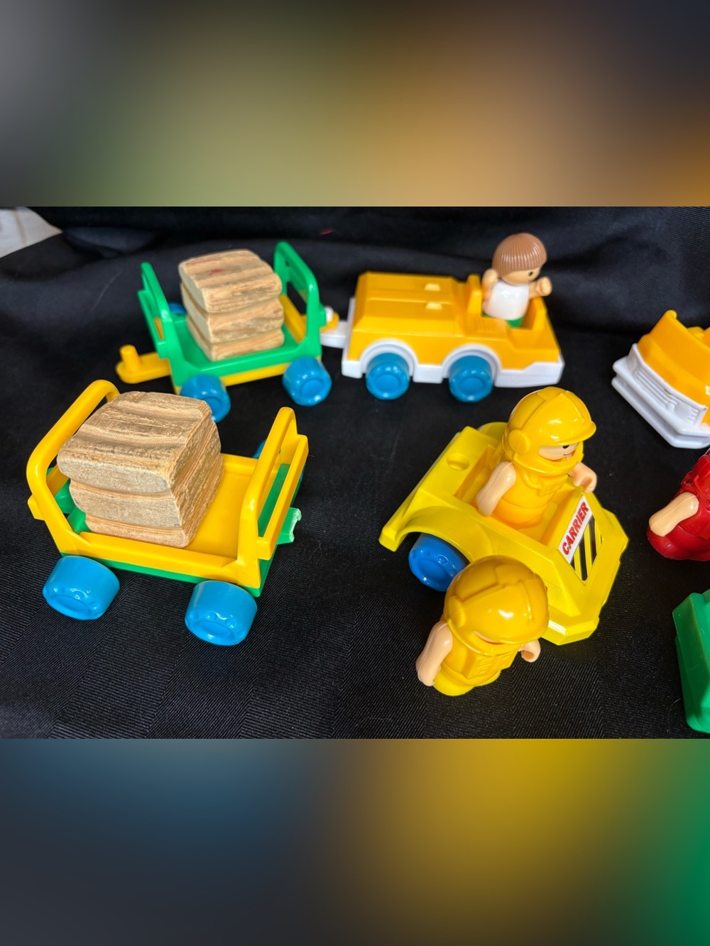 Li'l Playmates 1984 Airport and nasa toys